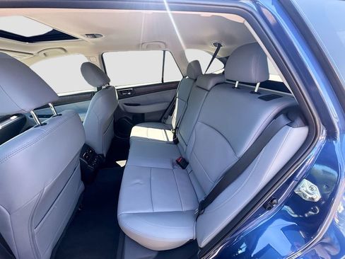 Used 2019 Subaru Outback 2.5i Limited AWD/4WD image 24