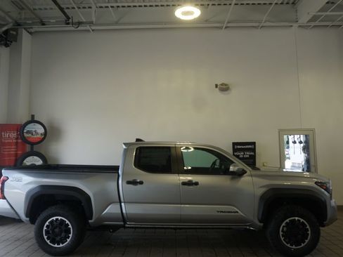 New 2026 Toyota Tacoma TRD Off-Road AWD/4WD image 15