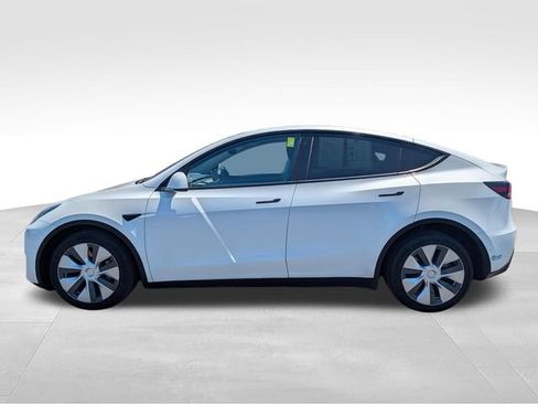 Used 2022 Tesla Model Y Long Range AWD/4WD image 4
