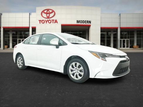 New 2026 Toyota Corolla LE image 30