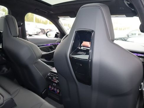 New 2026 BMW M5 w/ Executive Package image 42