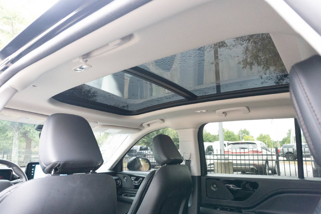 Used 2025 Lincoln Aviator Reserve w/ Jet Appearance Package RWD image 25