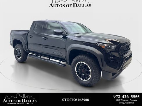 Used 2026 Toyota Tacoma TRD Off-Road w/ TRD Off Road Upgrade Package AWD/4WD image 1