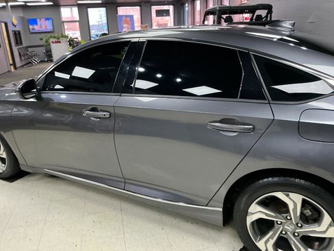 Used 2018 Honda Accord EX image 35