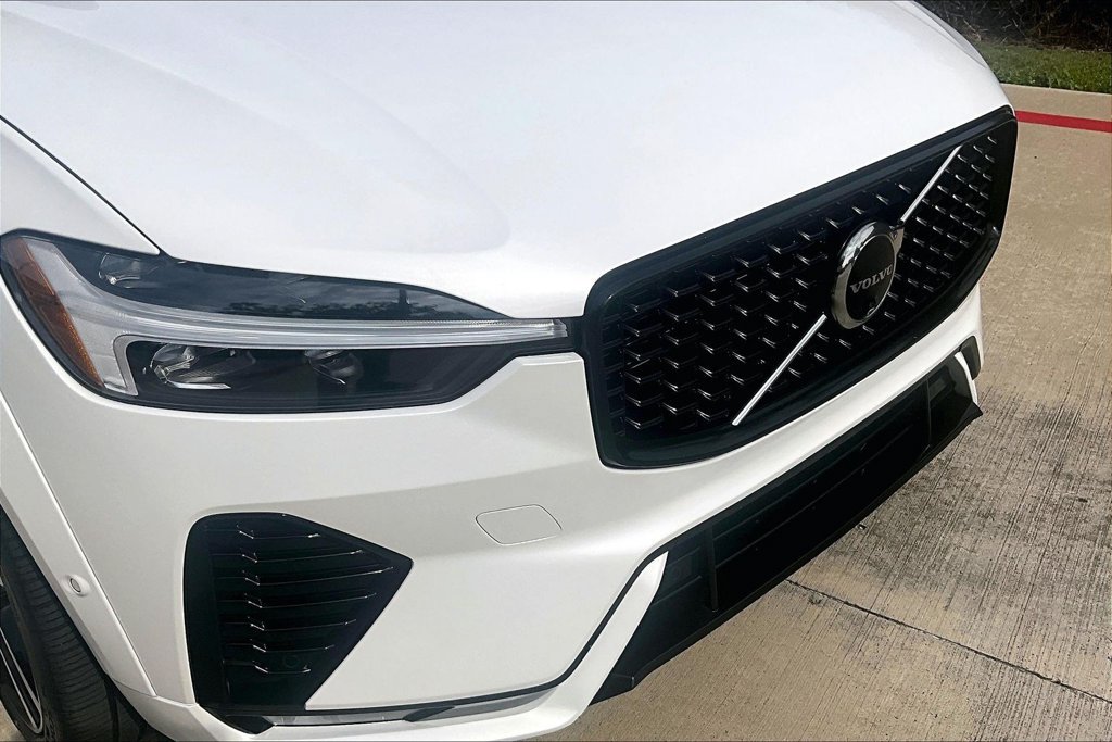 Certified 2024 Volvo XC60 B5 Ultimate w/ Protection Package Premier AWD/4WD image 38