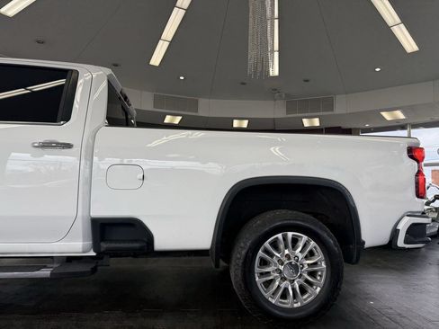 Used 2022 Chevrolet Silverado 2500 High Country AWD/4WD image 18