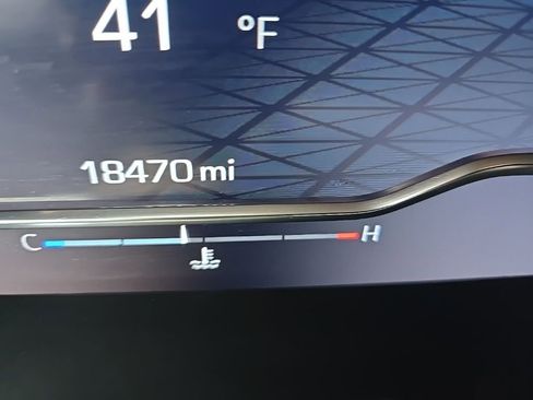 Used 2025 GMC Sierra 2500 AT4X image 18