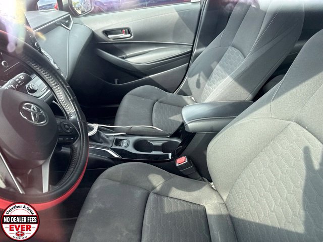Used 2021 Toyota Corolla SE w/ Special Edition FWD image 3