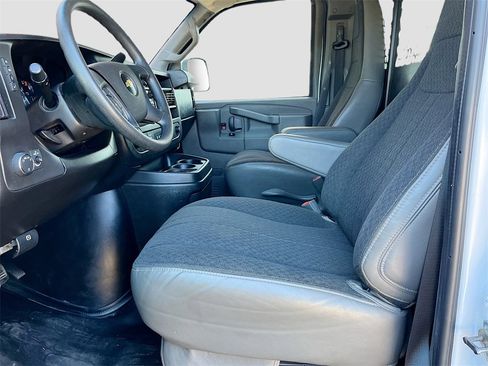 Used 2022 Chevrolet Express 2500 w/ Driver Convenience Package image 19
