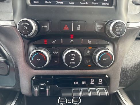 Used 2021 RAM 2500 Big Horn w/ Level 2 Equipment Group image 26