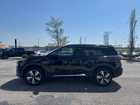 Used 2023 Nissan Rogue SL AWD/4WD image 16
