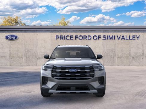 Used 2026 Ford Explorer Active RWD image 6