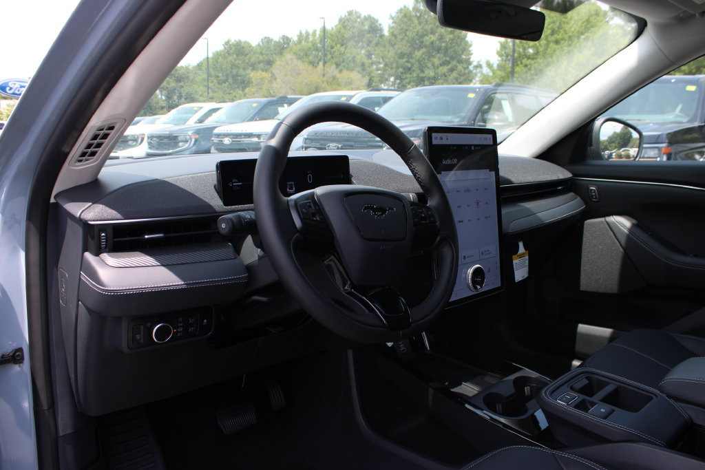 New 2026 Ford Mustang Mach-E Select RWD image 6