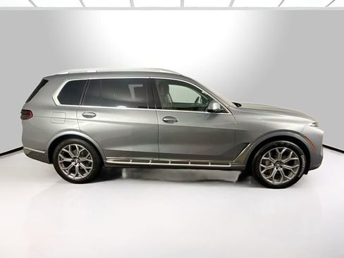 Used 2024 BMW X7 xDrive40i w/ Premium Package image 12