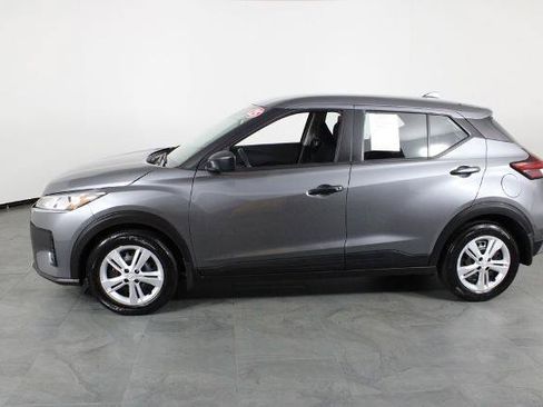 Certified 2025 Nissan Kicks Play S FWD image 14