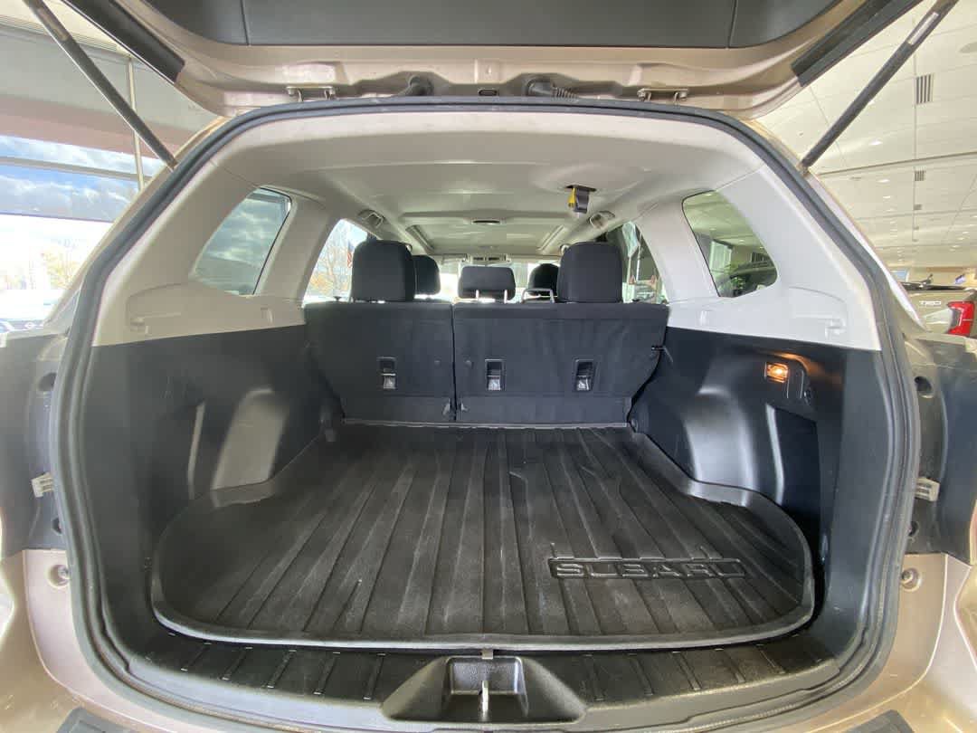 Used 2015 Subaru Forester 2.5i Premium w/ All-Weather Package AWD/4WD image 26