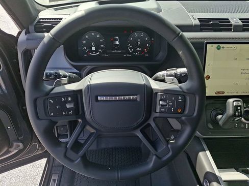New 2026 Land Rover Defender 110 V8 AWD/4WD image 11