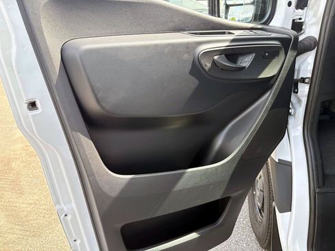 Used 2026 Mercedes-Benz Sprinter 2500 image 13