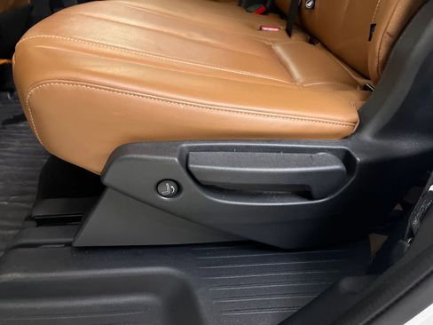 Used 2022 INFINITI QX60 Sensory image 56