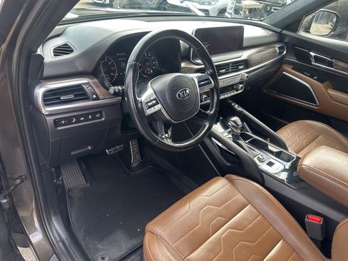 Used 2020 Kia Telluride SX w/ SX Prestige Package AWD/4WD image 9