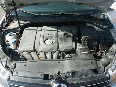 Used 2011 Volkswagen Jetta SE image 16