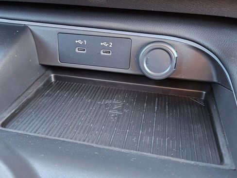 New 2026 Nissan Sentra SR w/ Floor Mat Package FWD image 14