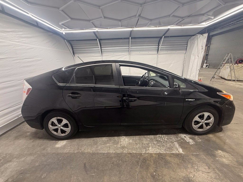 Used 2015 Toyota Prius Four FWD image 12