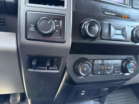 Used 2020 Ford F250 XL w/ Power Equipment Group image 30