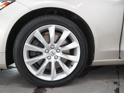 Used 2017 Volvo S90 T6 Momentum w/ Vision Package AWD/4WD image 30