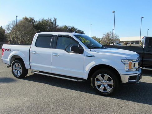 Used 2018 Ford F150 XLT w/ Equipment Group 302A Luxury image 2