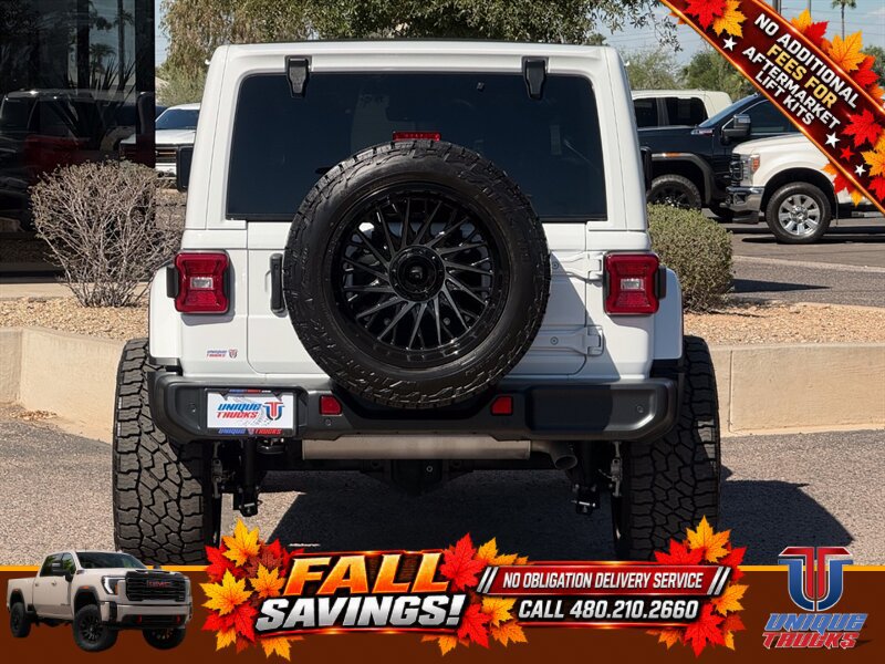 Used 2024 Jeep Wrangler Unlimited Sahara w/ Technology Group AWD/4WD image 8