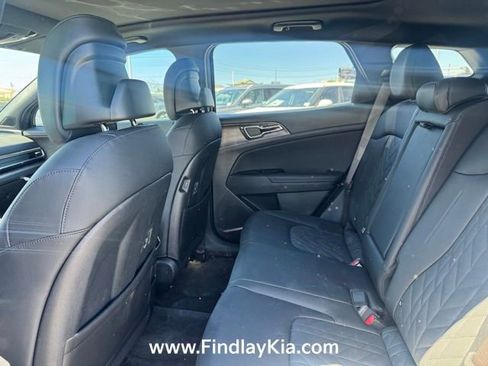 Used 2025 Kia Sportage X-Line image 8