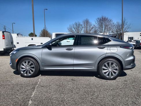 New 2026 Buick Envista Avenir image 5