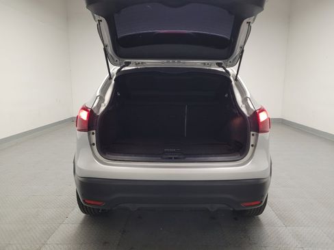 Used 2019 Nissan Rogue Sport SV image 29