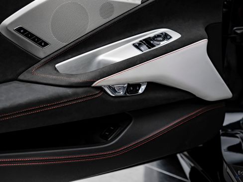 Used 2023 Chevrolet Corvette Stingray Premium Cpe w/ Z51 Performance Package image 86