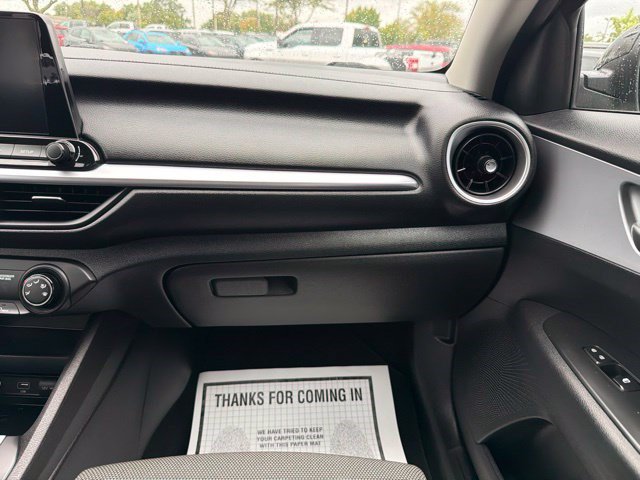 Used 2022 Kia Forte LXS FWD image 22