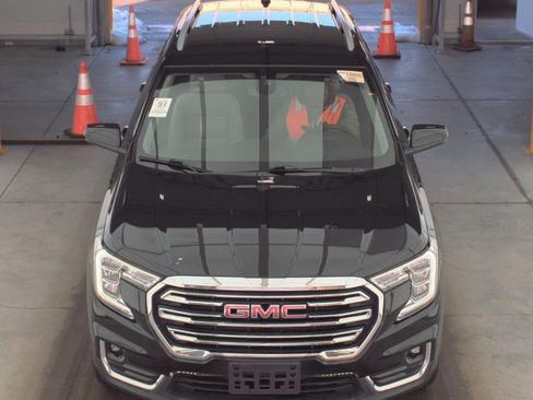 Certified 2024 GMC Terrain SLT w/ Infotainment Package II image 10