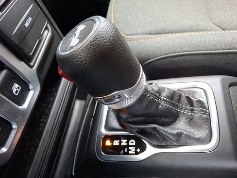 Used 2025 Jeep Wrangler Sport image 14