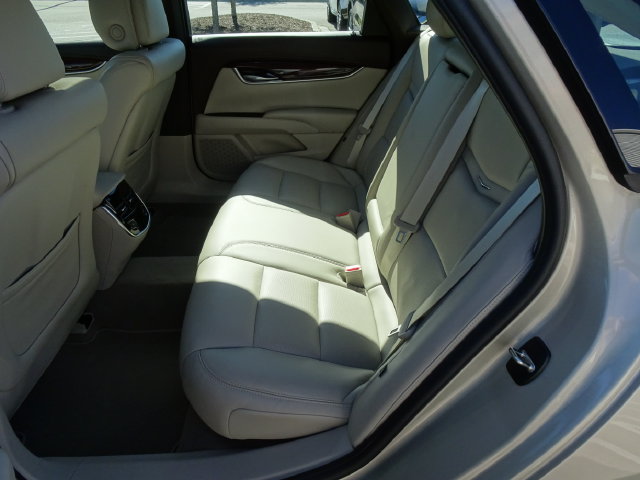 Used 2014 Cadillac XTS Luxury w/ Driver Awareness Package FWD image 16