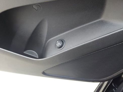 Used 2024 Chevrolet Equinox LT image 28