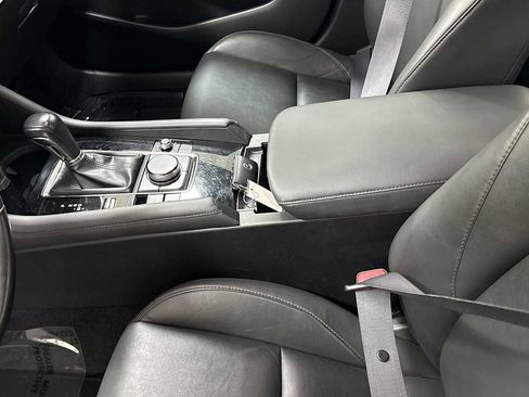 Used 2020 MAZDA MAZDA3 Sedan w/ Preferred Package image 23