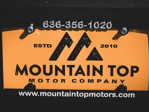 Used 2019 Toyota 4Runner SR5 AWD/4WD image 19