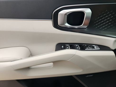 New 2026 Kia Sorento EX w/ EX Premium Package FWD image 17