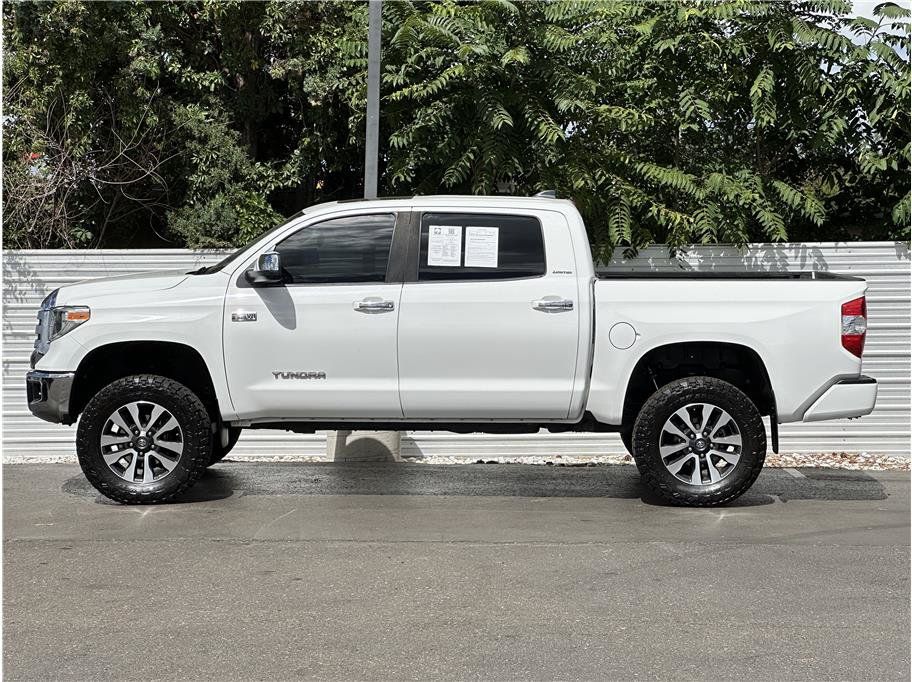 Used 2021 Toyota Tundra Limited w/ Limited Premium Package AWD/4WD image 9
