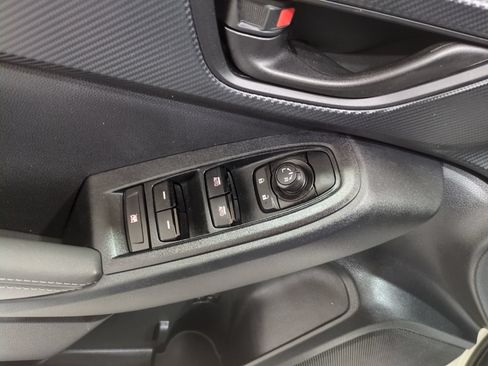 Certified 2025 Subaru Crosstrek 2.5i Premium AWD/4WD image 17