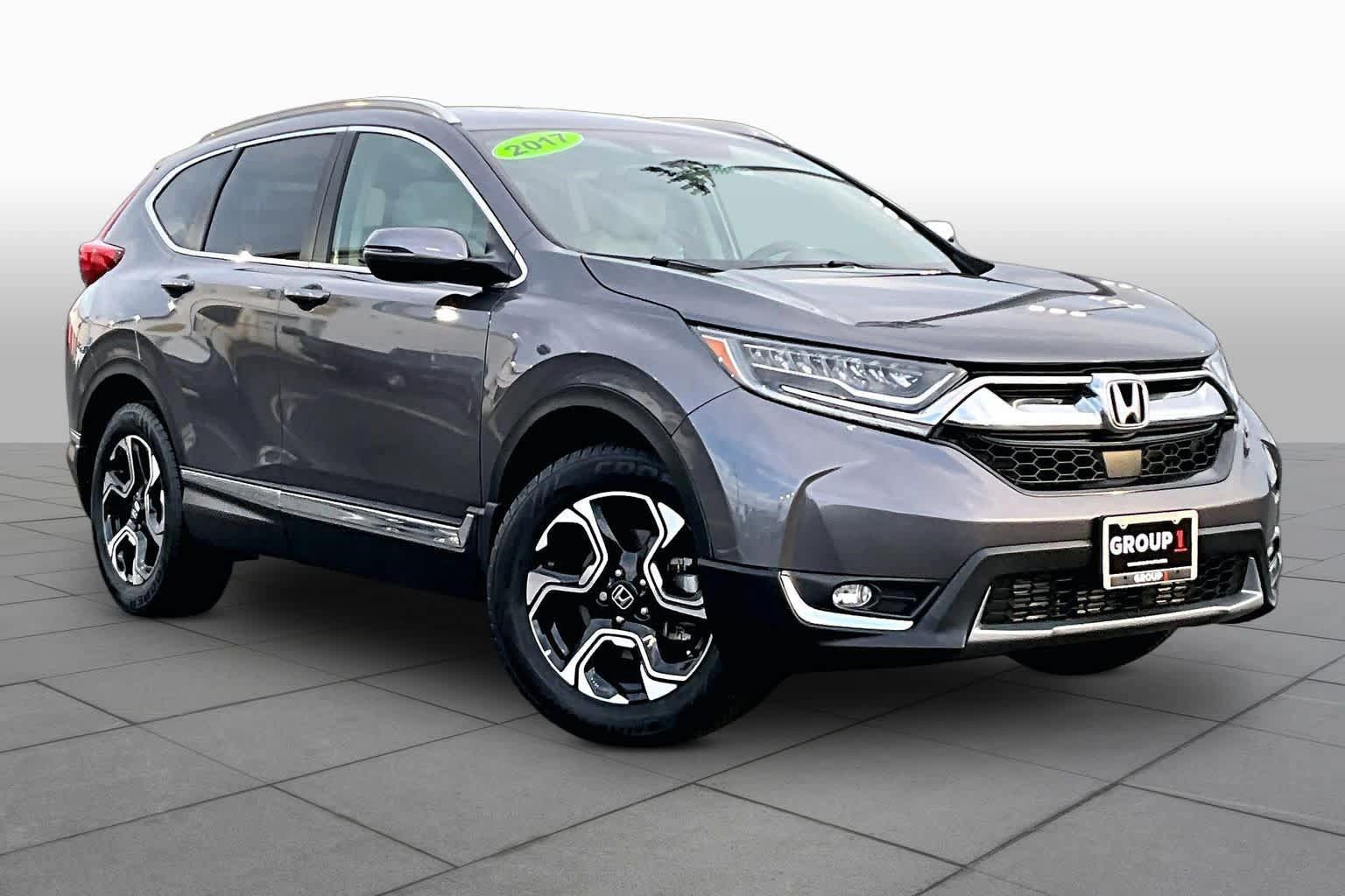 Used 2017 Honda CR-V Touring image 3