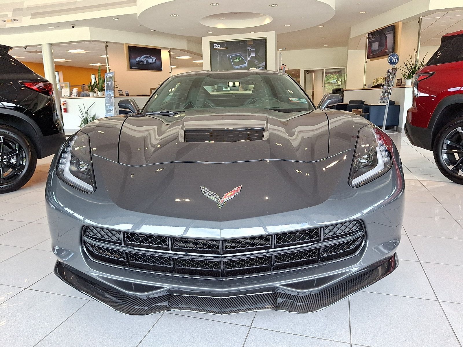 Used 2014 Chevrolet Corvette Stingray Coupe w/ 3LT Preferred Equipment Group RWD image 2