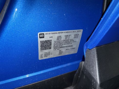 New 2026 Chevrolet Equinox EV LT image 28