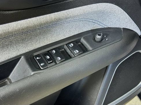 Used 2024 Jeep Compass Latitude AWD/4WD image 18