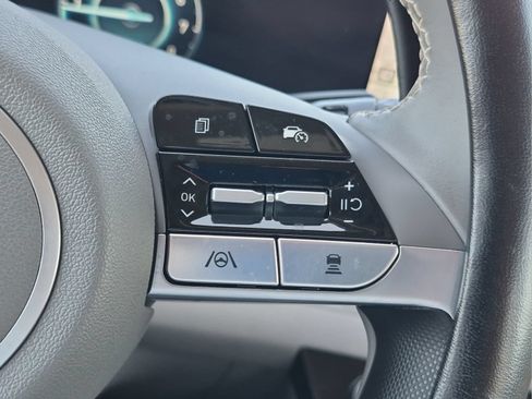 Used 2024 Hyundai Elantra SEL w/ Convenience Package FWD image 10